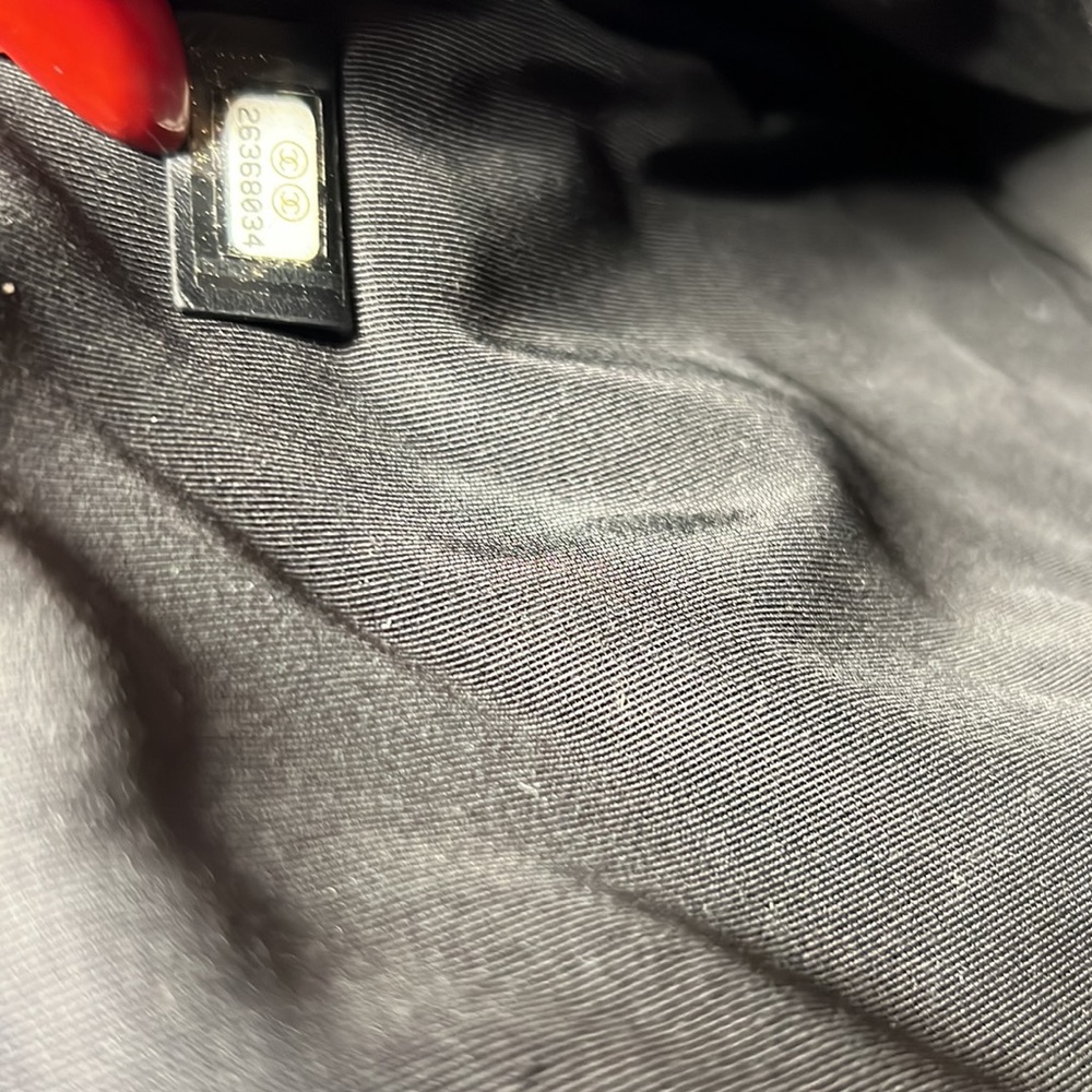 CHANEL CLUTCH - Picture 10 of 16